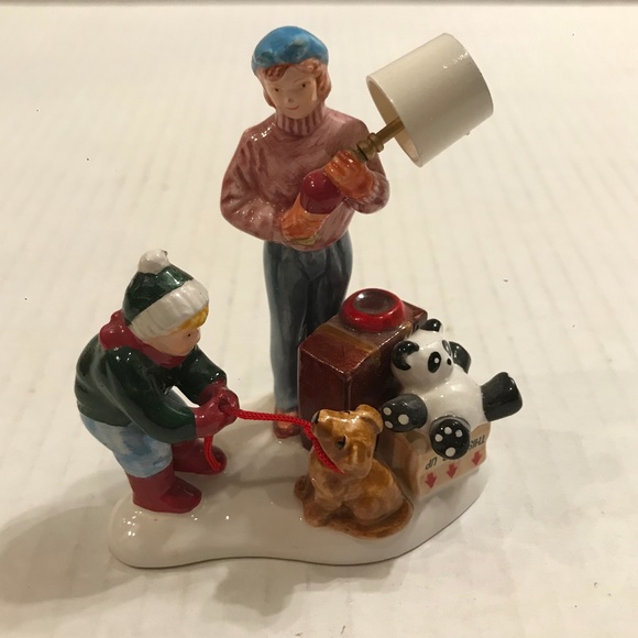 Set Of 3 Department 56 Christmas Snow Village “Moving Day”Hand Painted F… - Picture 8 of 8